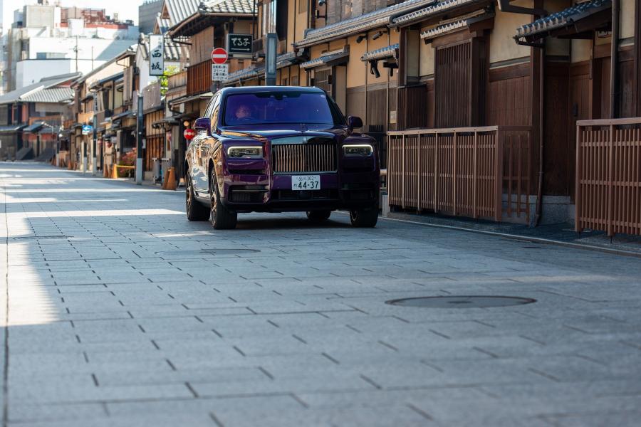  Rolls-Royce Cullinan 2018 года  (JP) (фото 28 из 29)